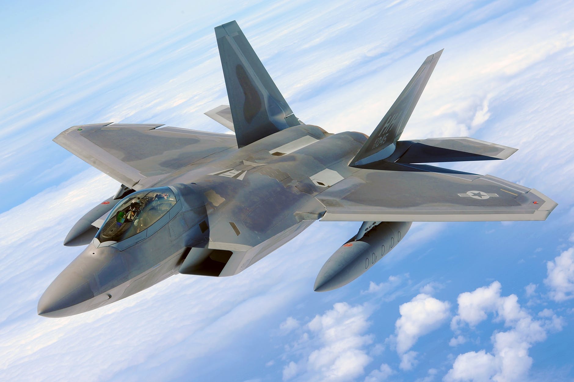 military-raptor-jet-f-22-airplane-40753